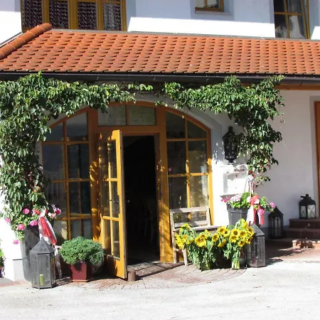 Farm stay Wastlbauer Mattsee